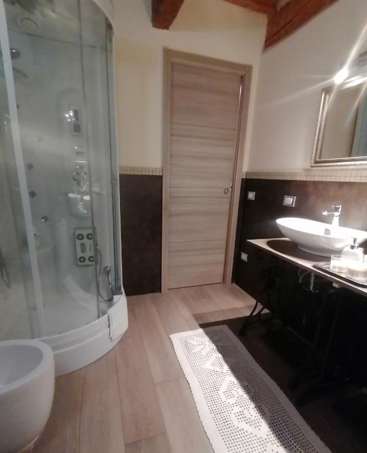 La Bella Bed & Breakfast